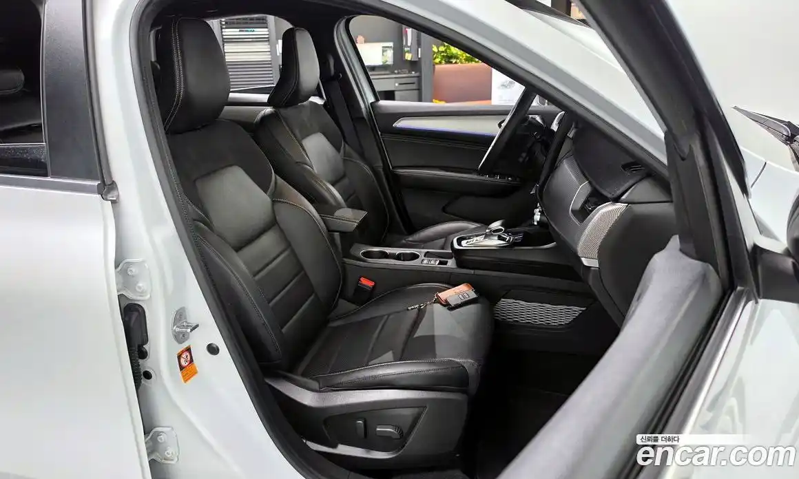 Renault Arkana 2025 1.6 Автомат в Москве № 533305, фото 10