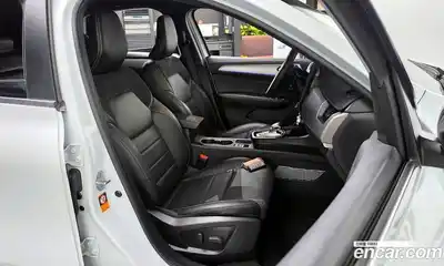 Renault Arkana 2025 1.6 Автомат в Москве № 533305, миниатюра 10