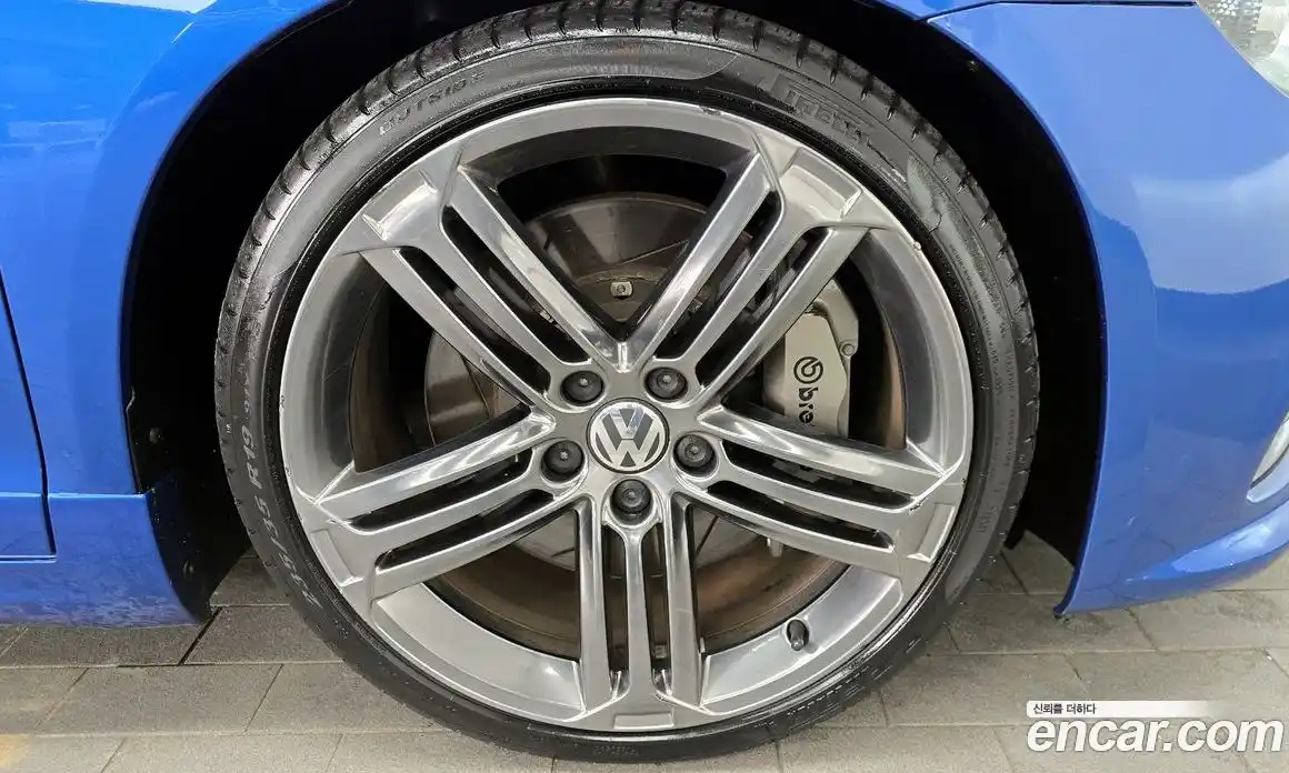 Volkswagen Scirocco 2013 2.0 Автомат в Москве № 533463, фото 5