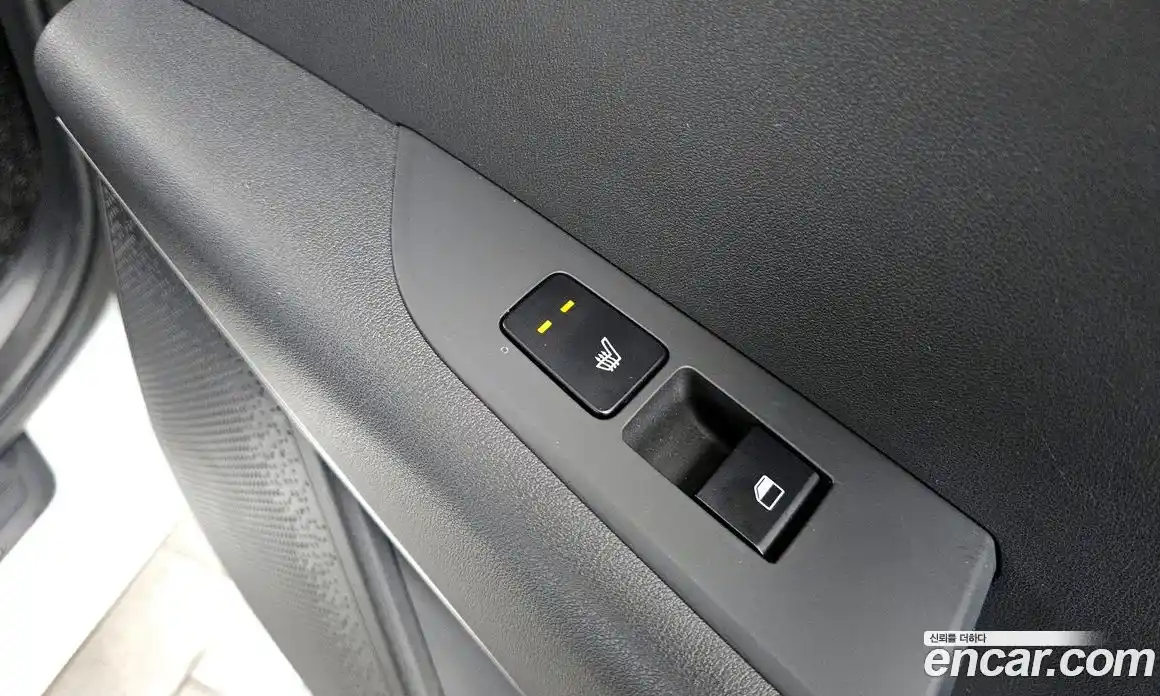 Kia Niro 2022 1.6 Автомат в Москве № 534417, фото 19