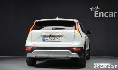 Kia Niro 2022 1.6 Автомат в Москве № 534417, миниатюра 4