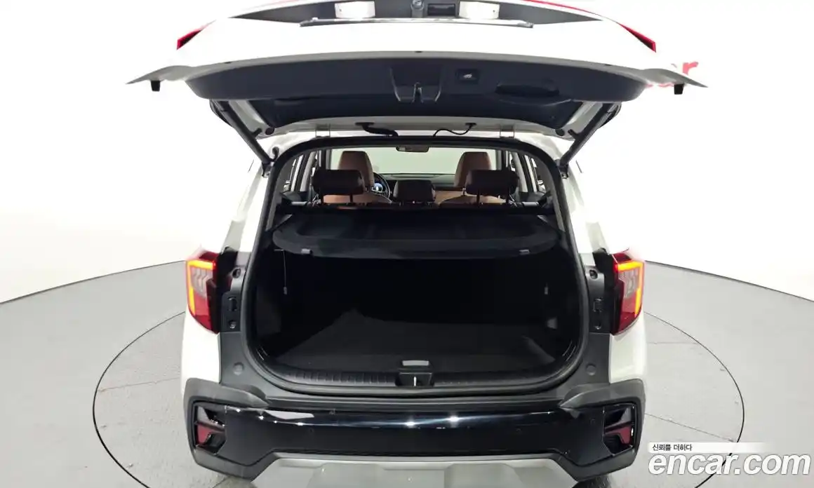 Kia Seltos 2023 1.6 Автомат в Москве № 534437, фото 20