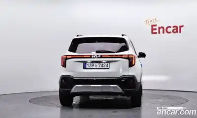 Kia Seltos 2023 1.6 Автомат в Москве № 534437, миниатюра 4