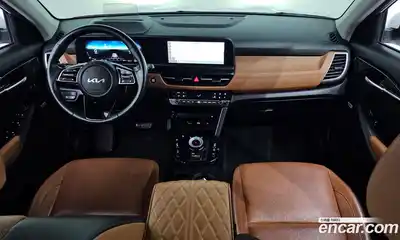 Kia Seltos 2023 1.6 Автомат в Москве № 534437, миниатюра 7