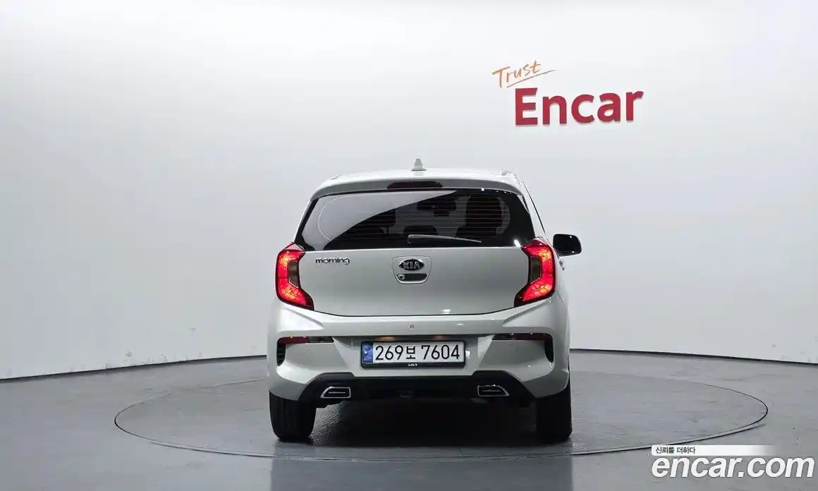 Kia Morning 2021 1.0 Автомат в Москве № 535303, фото 4