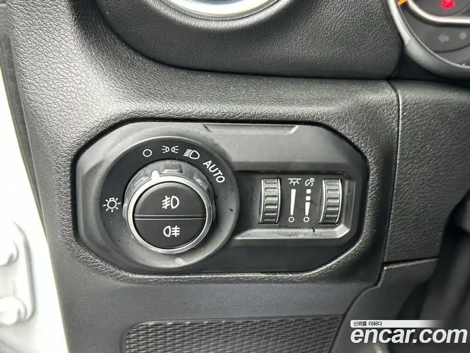 Jeep Wrangler 2021 2.0 Автомат в Москве № 535332, фото 15