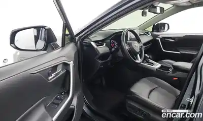 Toyota RAV4 2021 2.5 Автомат в Москве № 535660, миниатюра 11