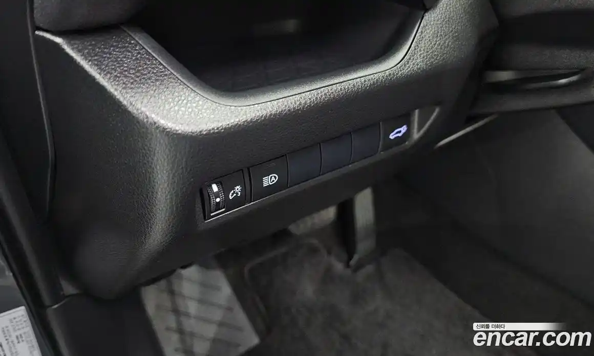 Toyota RAV4 2021 2.5 Автомат в Москве № 535660, фото 16