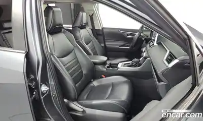 Toyota RAV4 2021 2.5 Автомат в Москве № 535660, миниатюра 10