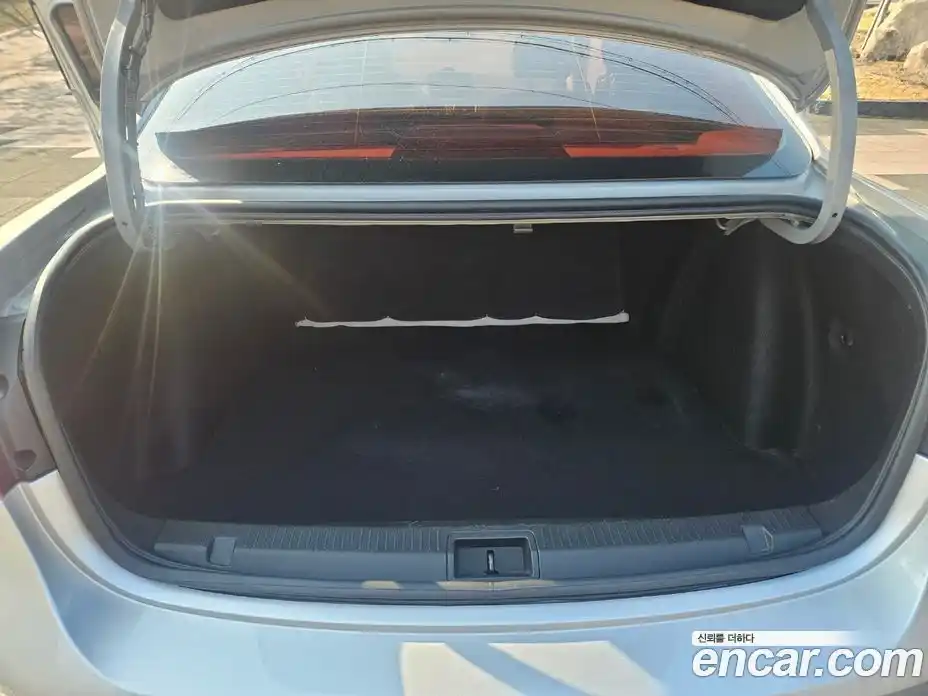 Renault SM3 2011 1.6 Автомат в Москве № 536907, фото 12