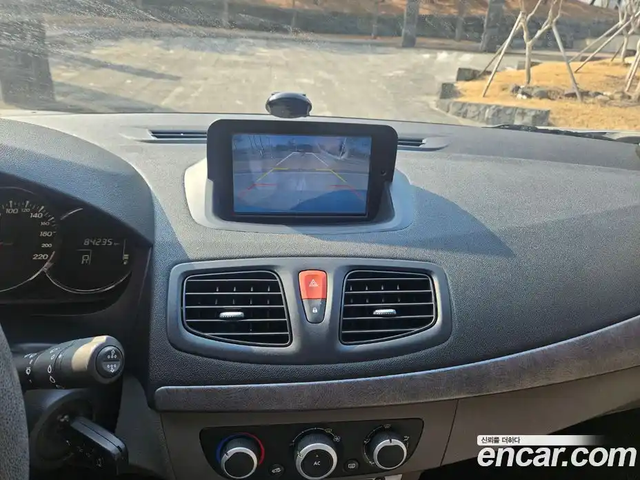 Renault SM3 2011 1.6 Автомат в Москве № 536907, фото 17