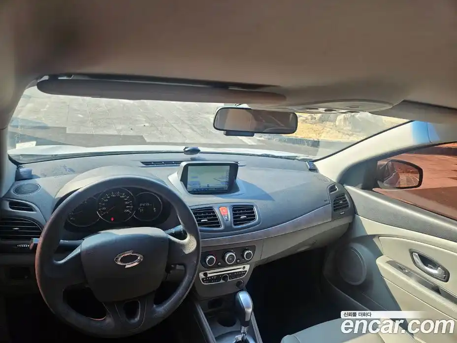 Renault SM3 2011 1.6 Автомат в Москве № 536907, фото 10