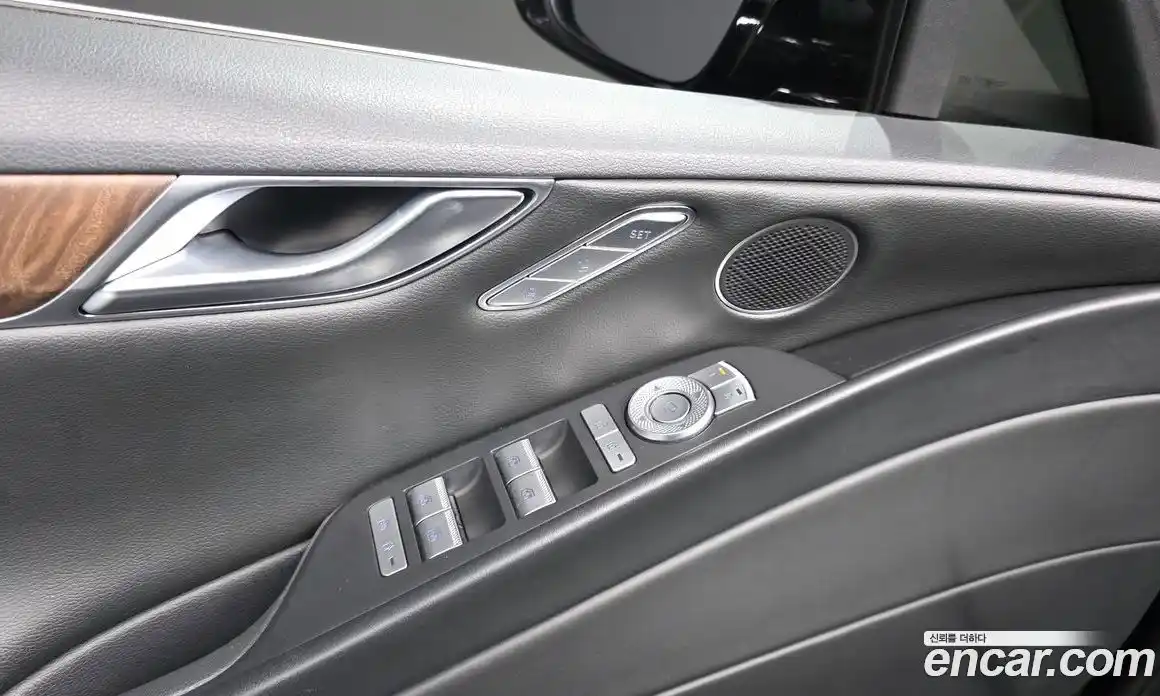 Genesis G80 2021 2.5 Автомат в Москве № 537063, фото 18