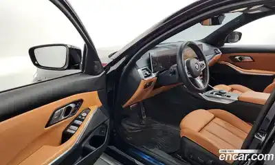 BMW 3-Series 2024 2.0 Автомат в Москве № 537801, миниатюра 9