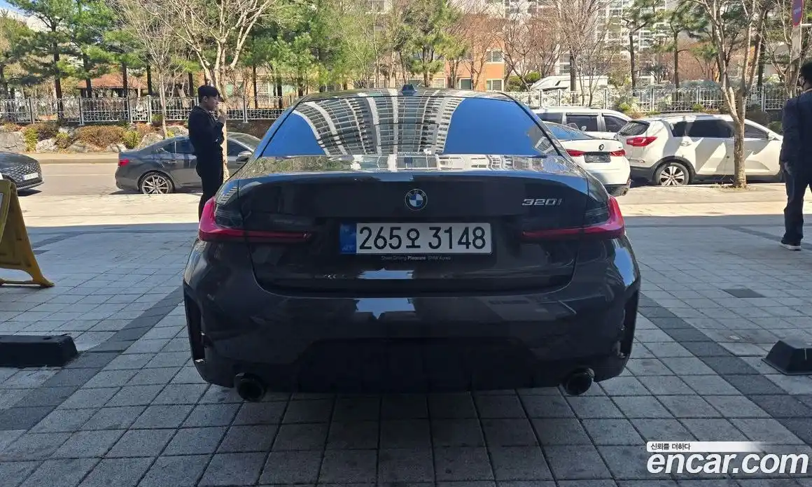 BMW 3-Series 2025 2.0 Автомат в Москве № 537905, фото 4