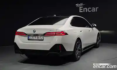 BMW 5-Series 2025 2.0 Автомат в Москве № 538039, миниатюра 2