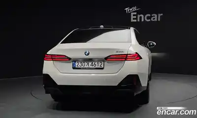 BMW 5-Series 2025 2.0 Автомат в Москве № 538039, миниатюра 4