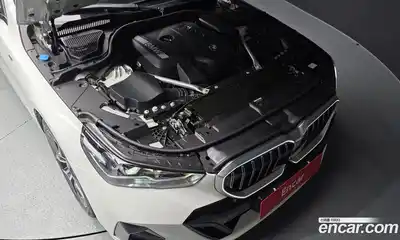 BMW 5-Series 2025 2.0 Автомат в Москве № 538039, миниатюра 6