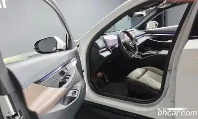 BMW 5-Series 2025 2.0 Автомат в Москве № 538039, миниатюра 10