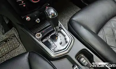 SsangYong TIBOLI 2017 1.6 Автомат в Москве № 538658, миниатюра 9