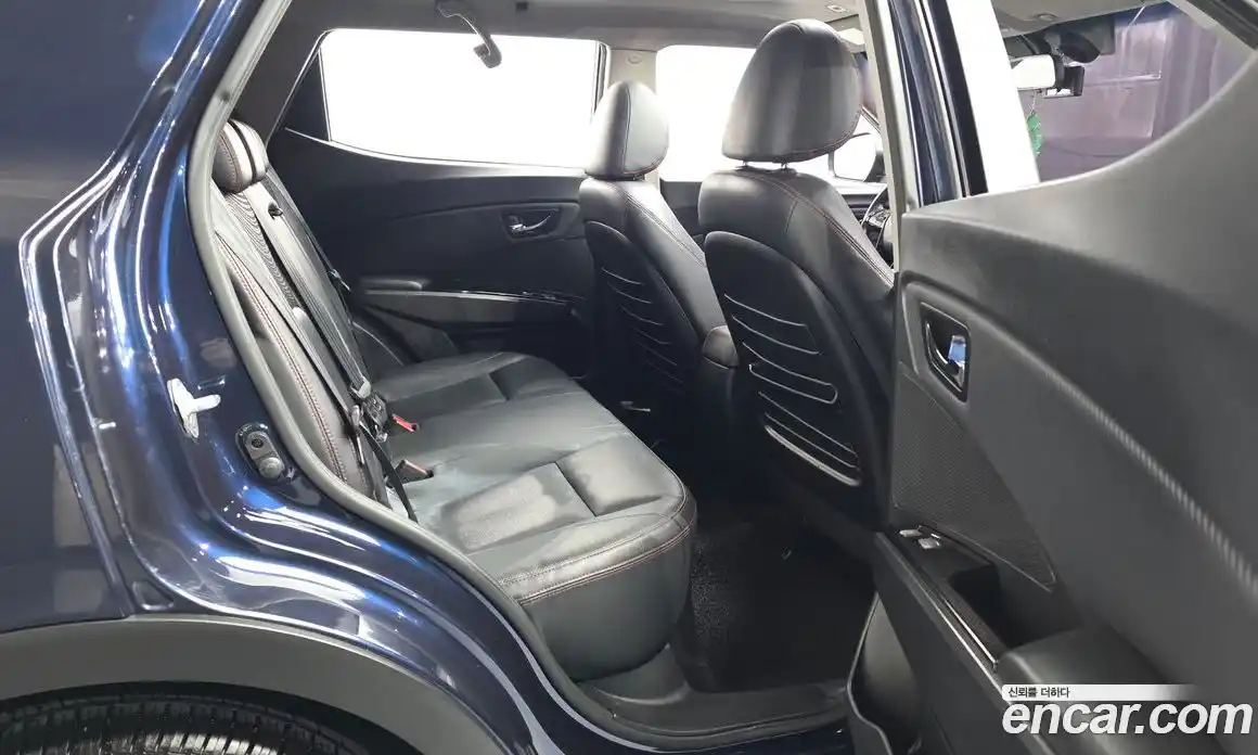 SsangYong TIBOLI 2016 1.6 Автомат в Москве № 539607, фото 12