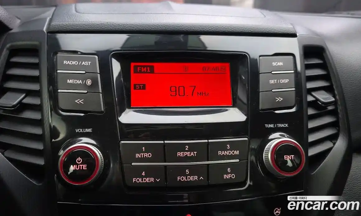 SsangYong TIBOLI 2016 1.6 Автомат в Москве № 539607, фото 14