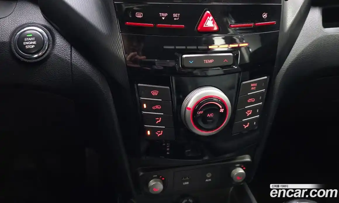 SsangYong TIBOLI 2016 1.6 Автомат в Москве № 539607, фото 15