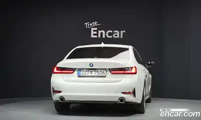 BMW 3-Series 2022 2.0 Автомат в Москве № 539811, миниатюра 4