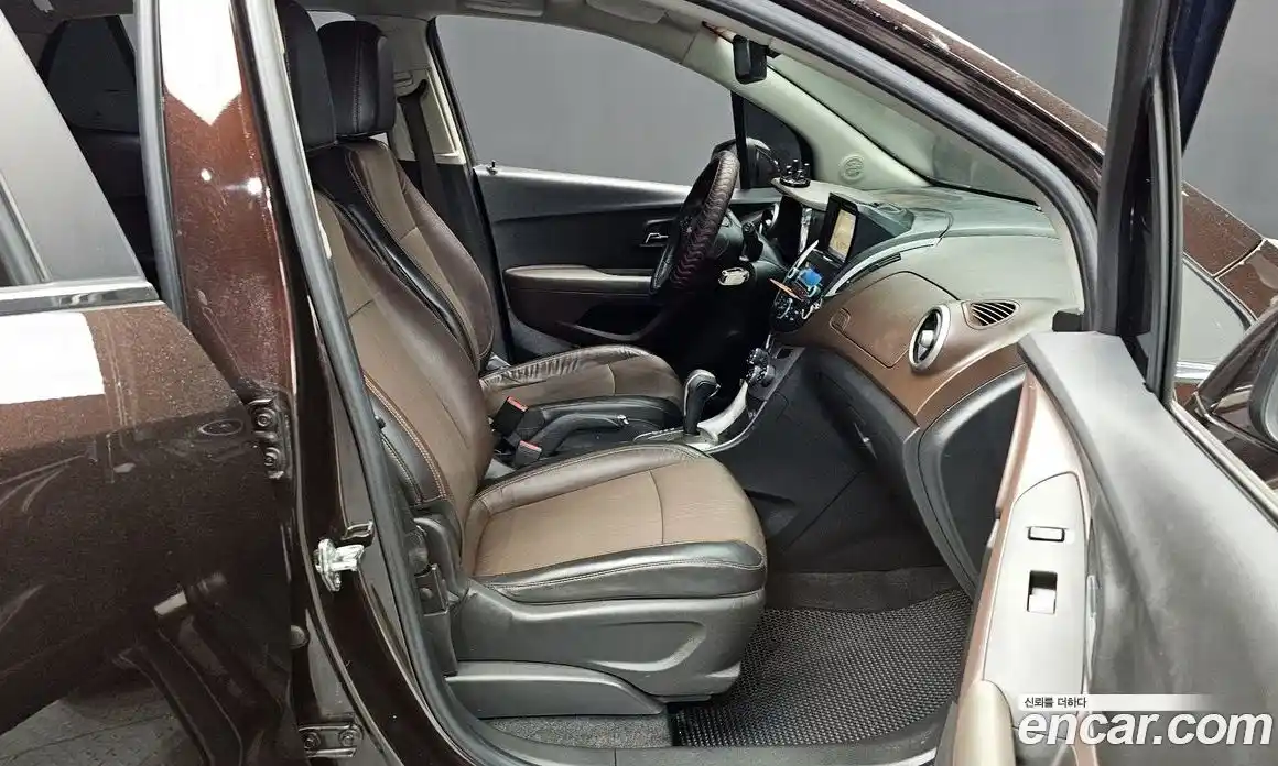 Chevrolet Trax 2014 1.4 Автомат в Москве № 540320, фото 11