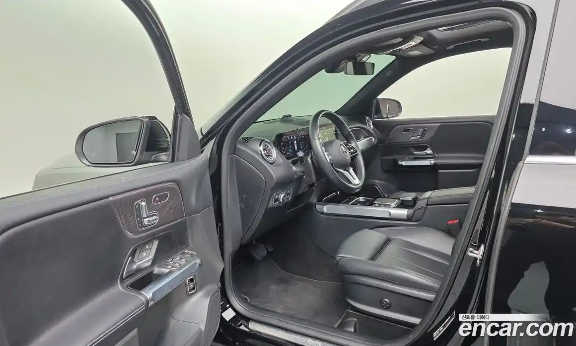 Mercedes-Benz GLB-Class 2023 1.9 Автомат в Москве № 542127, фото 12