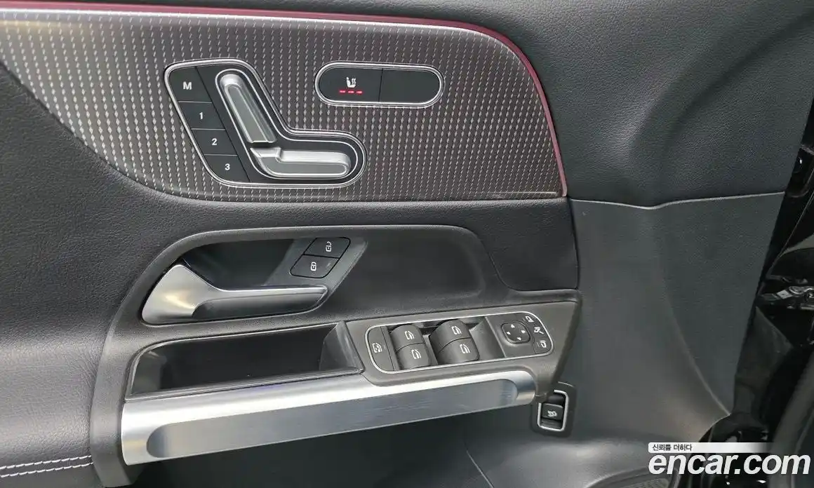 Mercedes-Benz GLB-Class 2023 1.9 Автомат в Москве № 542127, фото 13