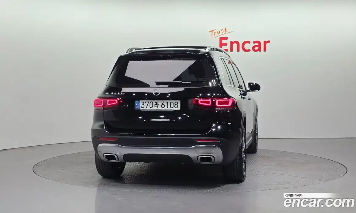 Mercedes-Benz GLB-Class 2023 1.9 Автомат в Москве № 542127, фото 4