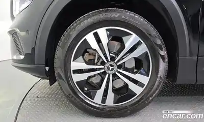 Mercedes-Benz GLB-Class 2023 1.9 Автомат в Москве № 542127, миниатюра 5