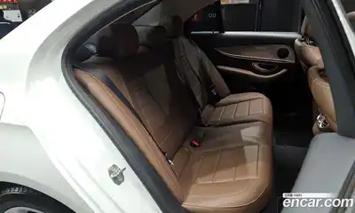 Mercedes-Benz E-Class 2018 2.0 Автомат в Москве № 542187, миниатюра 12