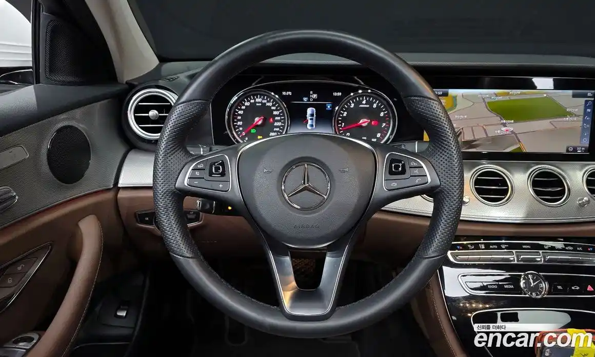 Mercedes-Benz E-Class 2018 2.0 Автомат в Москве № 542187, фото 13