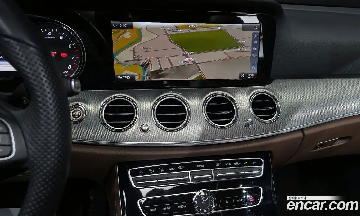 Mercedes-Benz E-Class 2018 2.0 Автомат в Москве № 542187, фото 15