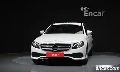 Mercedes-Benz E-Class 2018 2.0 Автомат в Москве № 542187, миниатюра 3
