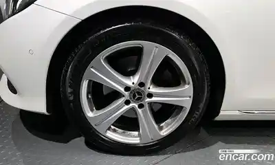 Mercedes-Benz E-Class 2018 2.0 Автомат в Москве № 542187, миниатюра 5