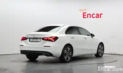Mercedes-Benz A-Class 2021 2.0 Автомат в Москве № 542677, миниатюра 2