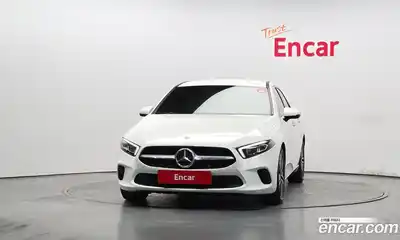 Mercedes-Benz A-Class 2021 2.0 Автомат в Москве № 542677, миниатюра 3