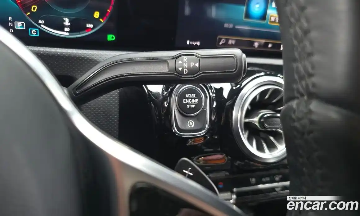 Mercedes-Benz A-Class 2021 2.0 Автомат в Москве № 542677, фото 9