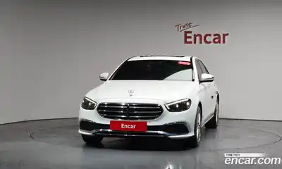 Mercedes-Benz E-Class 2021 2.0 Автомат в Москве № 542894, миниатюра 2
