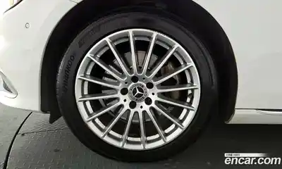 Mercedes-Benz E-Class 2021 2.0 Автомат в Москве № 542894, миниатюра 4