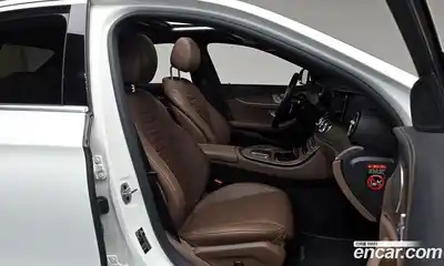 Mercedes-Benz E-Class 2021 2.0 Автомат в Москве № 542894, миниатюра 9