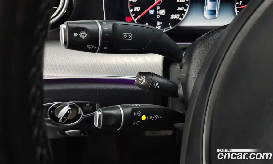 Mercedes-Benz E-Class 2017 2.0 Автомат в Москве № 543135, фото 18