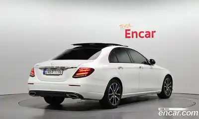 Mercedes-Benz E-Class 2017 2.0 Автомат в Москве № 543135, миниатюра 2