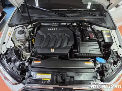 Audi A3 2018 2.0 Автомат в Москве № 544048, миниатюра 6