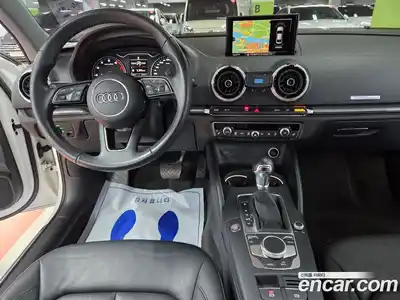Audi A3 2018 2.0 Автомат в Москве № 544048, миниатюра 7