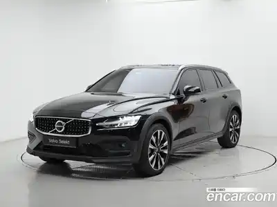 Volvo V60, 2024