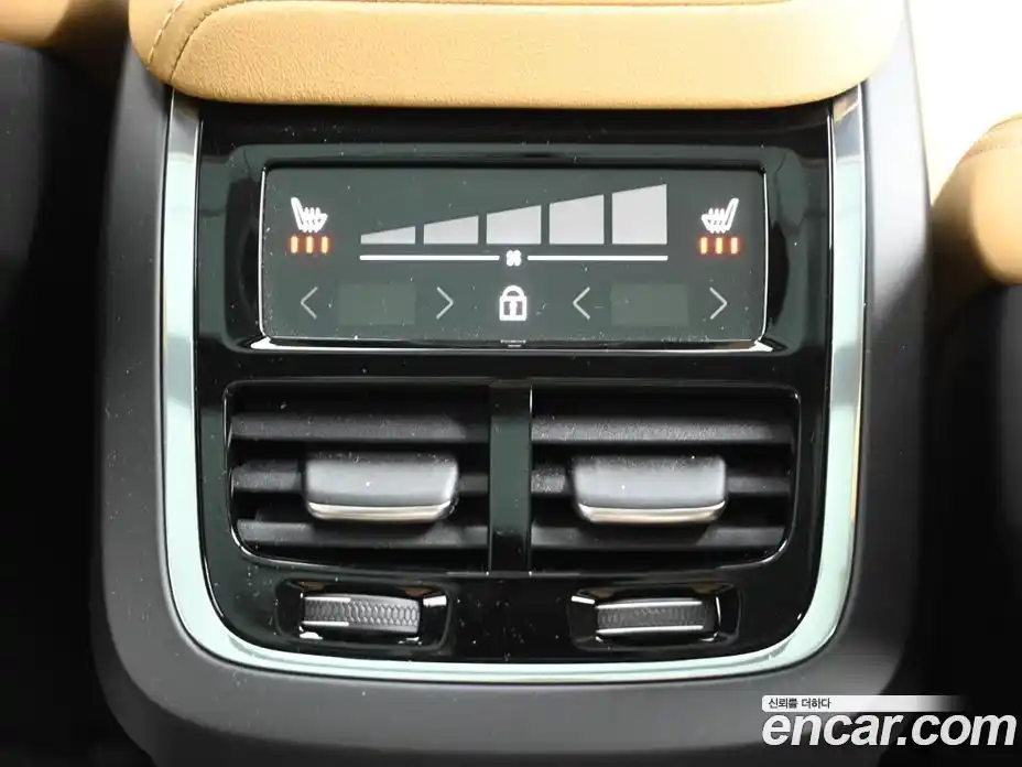 Volvo V60 2024 2.0 Автомат в Москве № 544961, фото 16